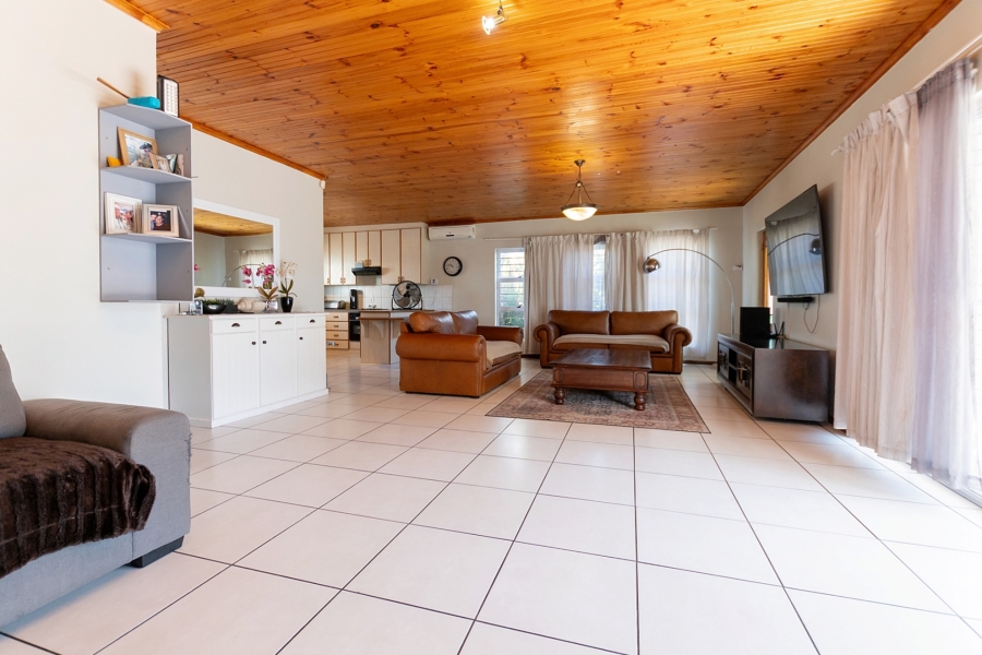 3 Bedroom Property for Sale in Laaiplek Western Cape